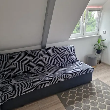Dom Apartment *